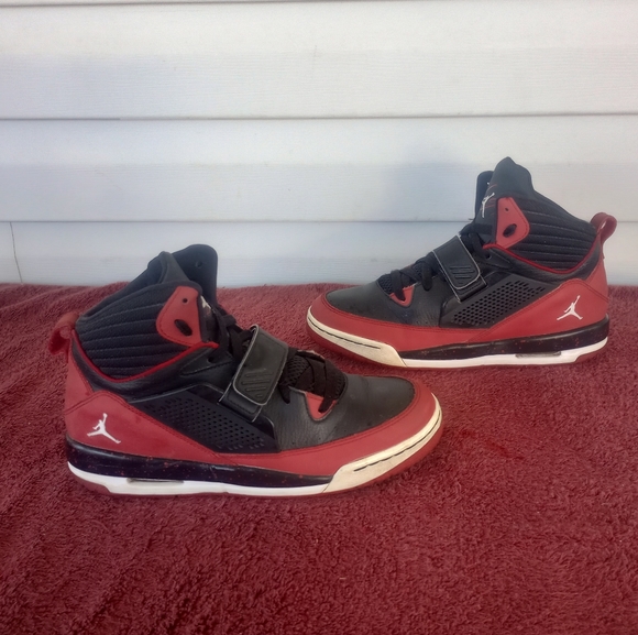 Jordan Flight 97 size 7Y - Picture 1 of 12